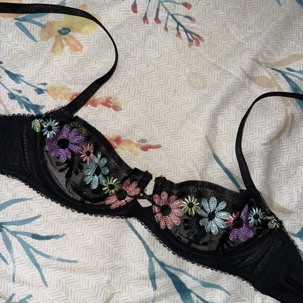 SAVAGE X FENTY bra